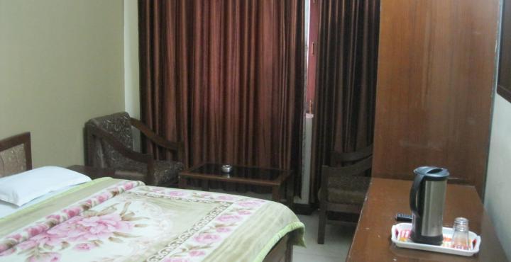 Treebo Trend Mussoorie Club Hotel Dehradun Eksteriør billede