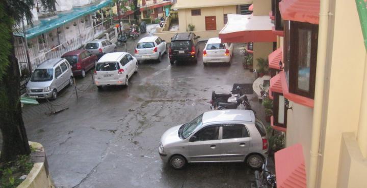 Treebo Trend Mussoorie Club Hotel Dehradun Eksteriør billede