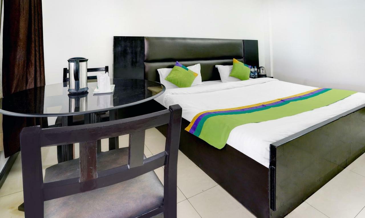 Treebo Trend Mussoorie Club Hotel Dehradun Eksteriør billede