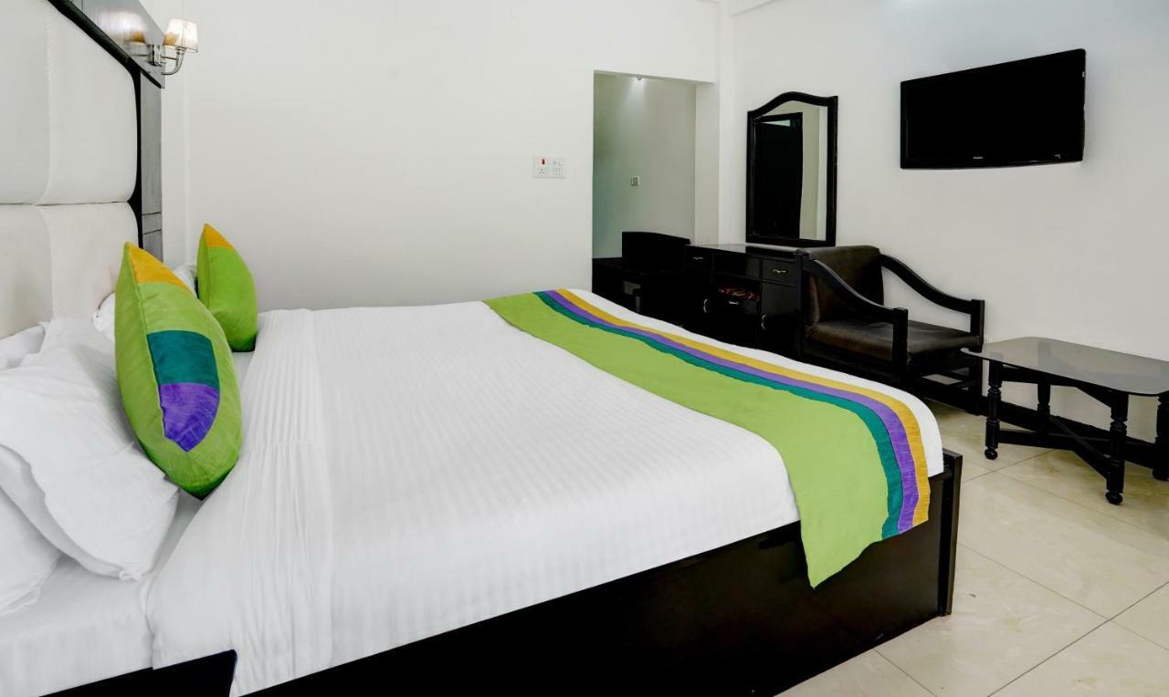 Treebo Trend Mussoorie Club Hotel Dehradun Eksteriør billede