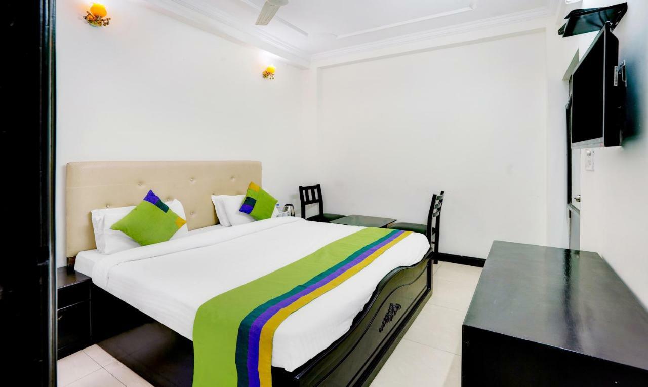 Treebo Trend Mussoorie Club Hotel Dehradun Eksteriør billede