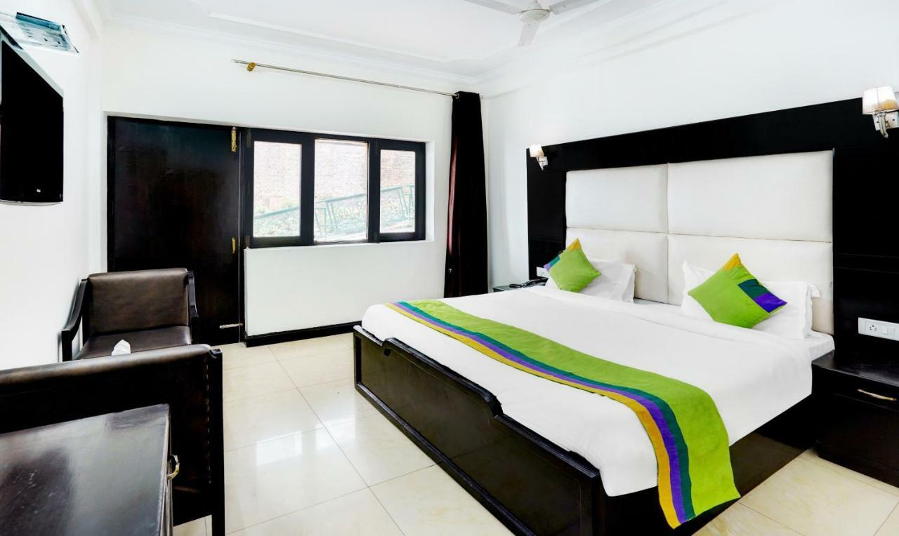 Treebo Trend Mussoorie Club Hotel Dehradun Eksteriør billede